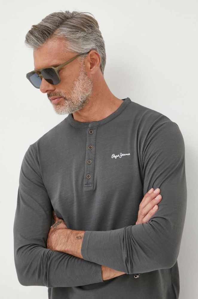 Бавовняний лонгслів Pepe Jeans Wiltshire колір сірий однотонний