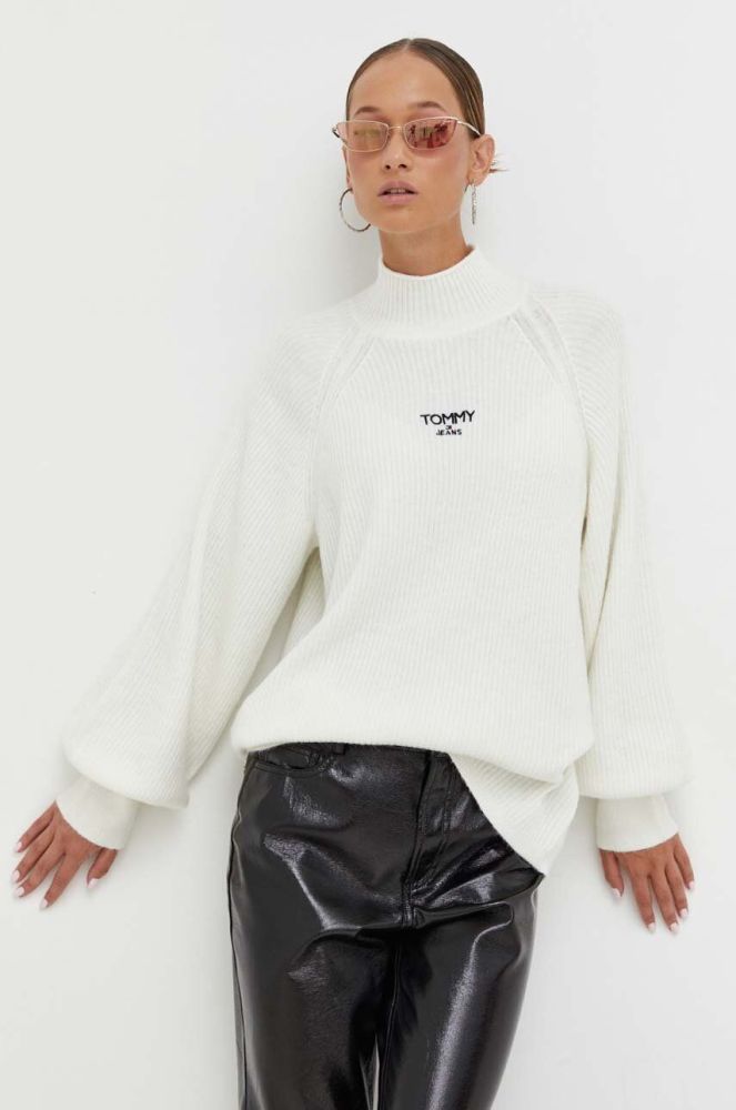 Светр Tommy Jeans жіночий колір бежевий півгольф (3592110)