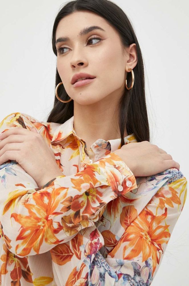 Сорочка Guess жіноча колір помаранчевий regular класичний комір