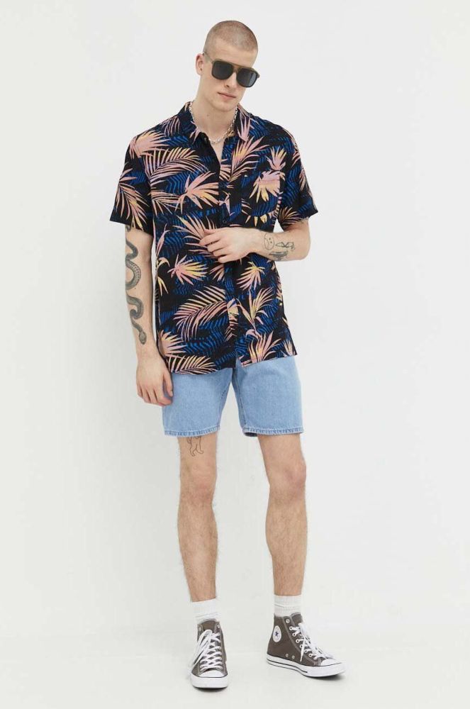 Сорочка Quiksilver чоловіча колір чорний regular класичний комір